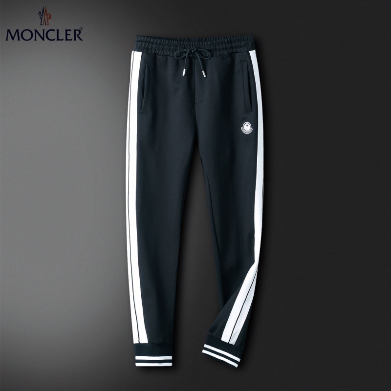 Moncler sets